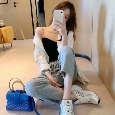 布劳涅森林的女人们